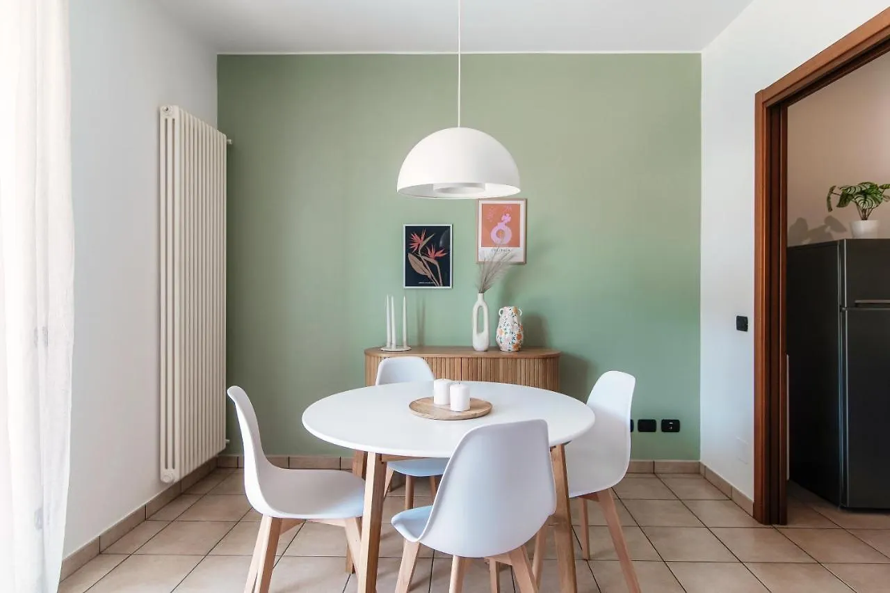 Casa Olivo By Quokka 360 - Flat With Sun Terrace In Cernobbio Apartment