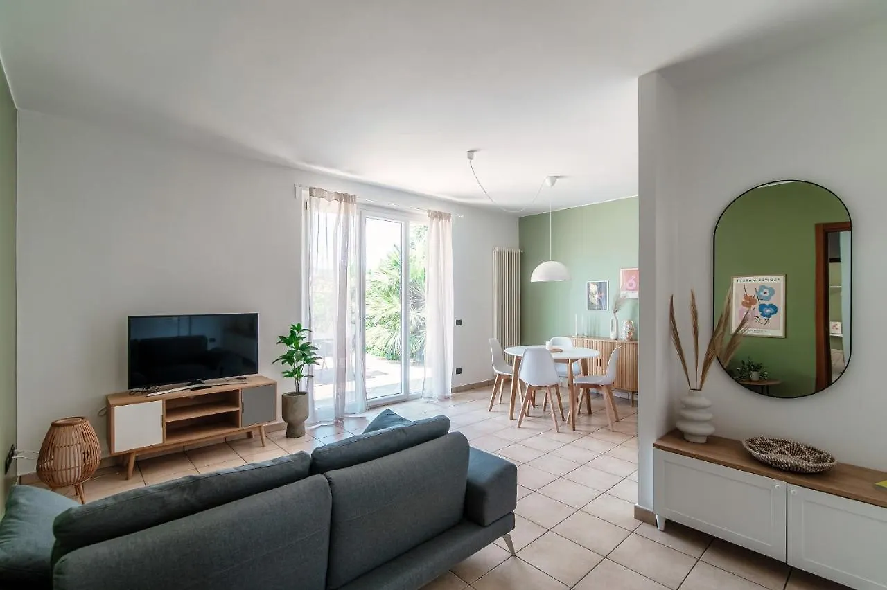 Casa Olivo By Quokka 360 - Flat With Sun Terrace In Cernobbio Apartment