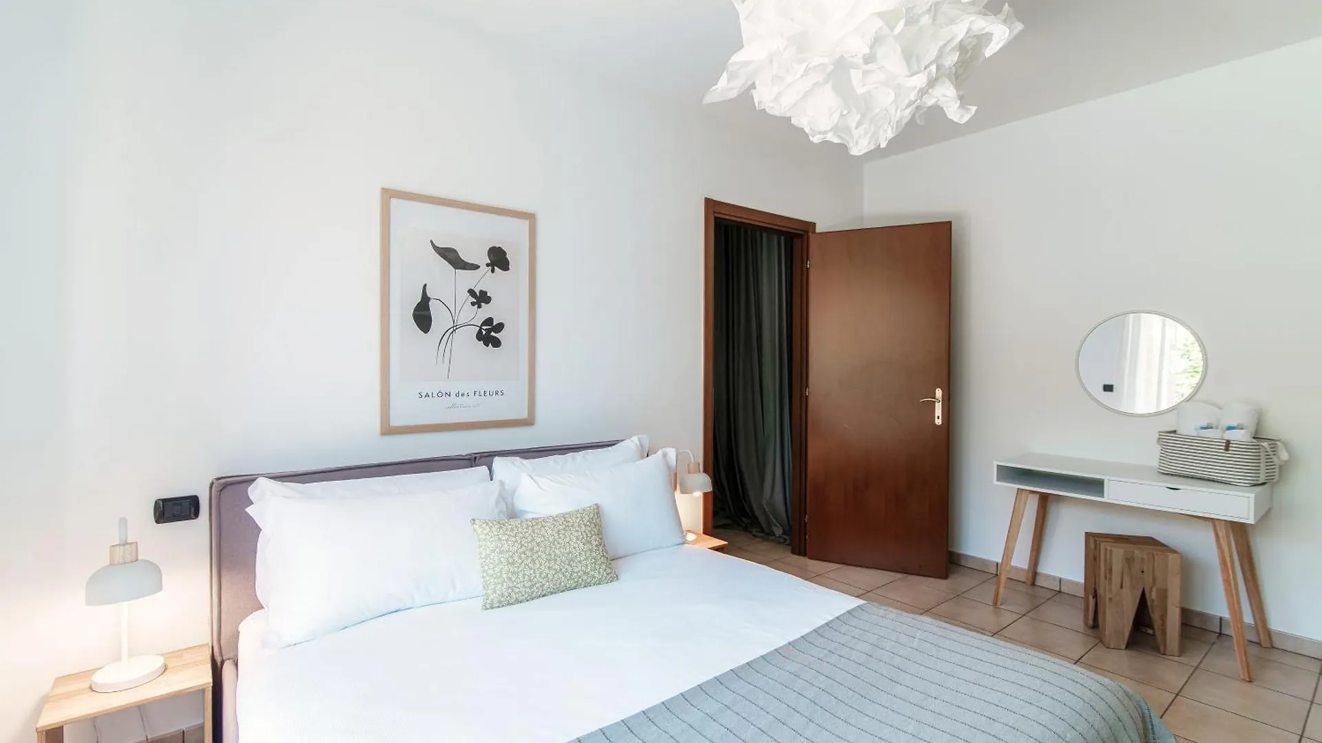 Casa Olivo By Quokka 360 - Flat With Sun Terrace In Cernobbio Apartment Italy