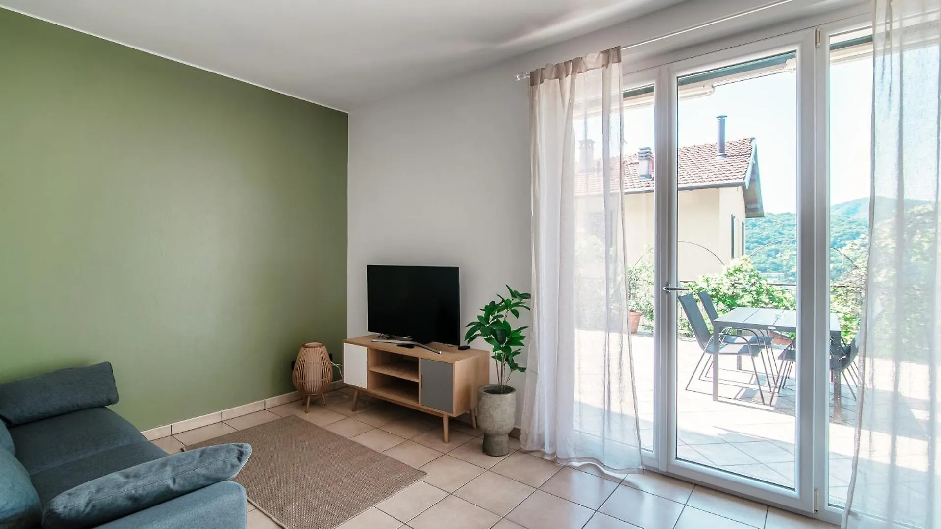 Casa Olivo By Quokka 360 - Flat With Sun Terrace In Cernobbio Apartment 0*,