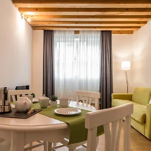Mazzoni 10 Appartamento Venezia